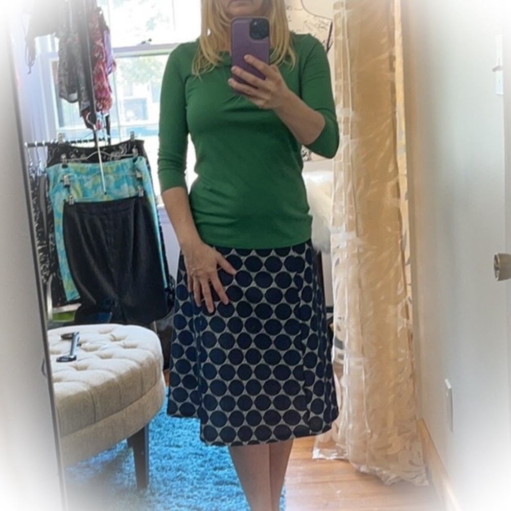 💕Beautiful Navy Aline Skirt Circle & Lace Detail